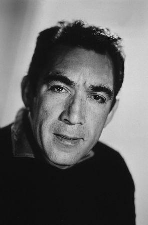 Anthony Quinn image