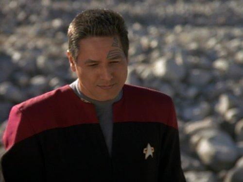 Robert Beltran image