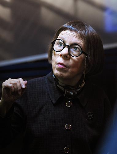 Linda Hunt image