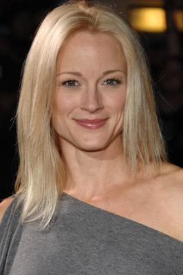 Teri Polo image