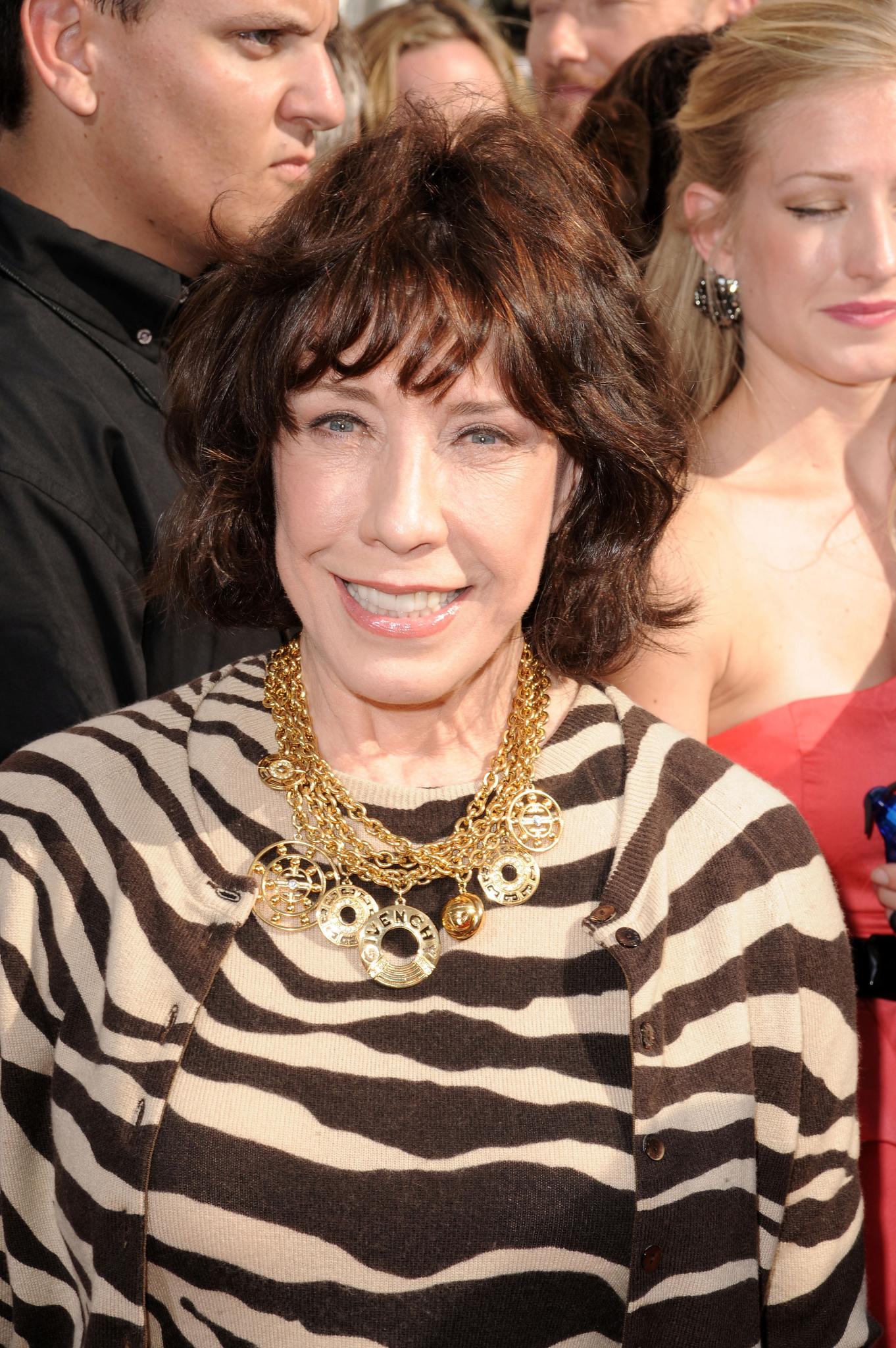 Lily Tomlin image