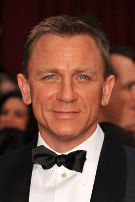 Daniel Craig image