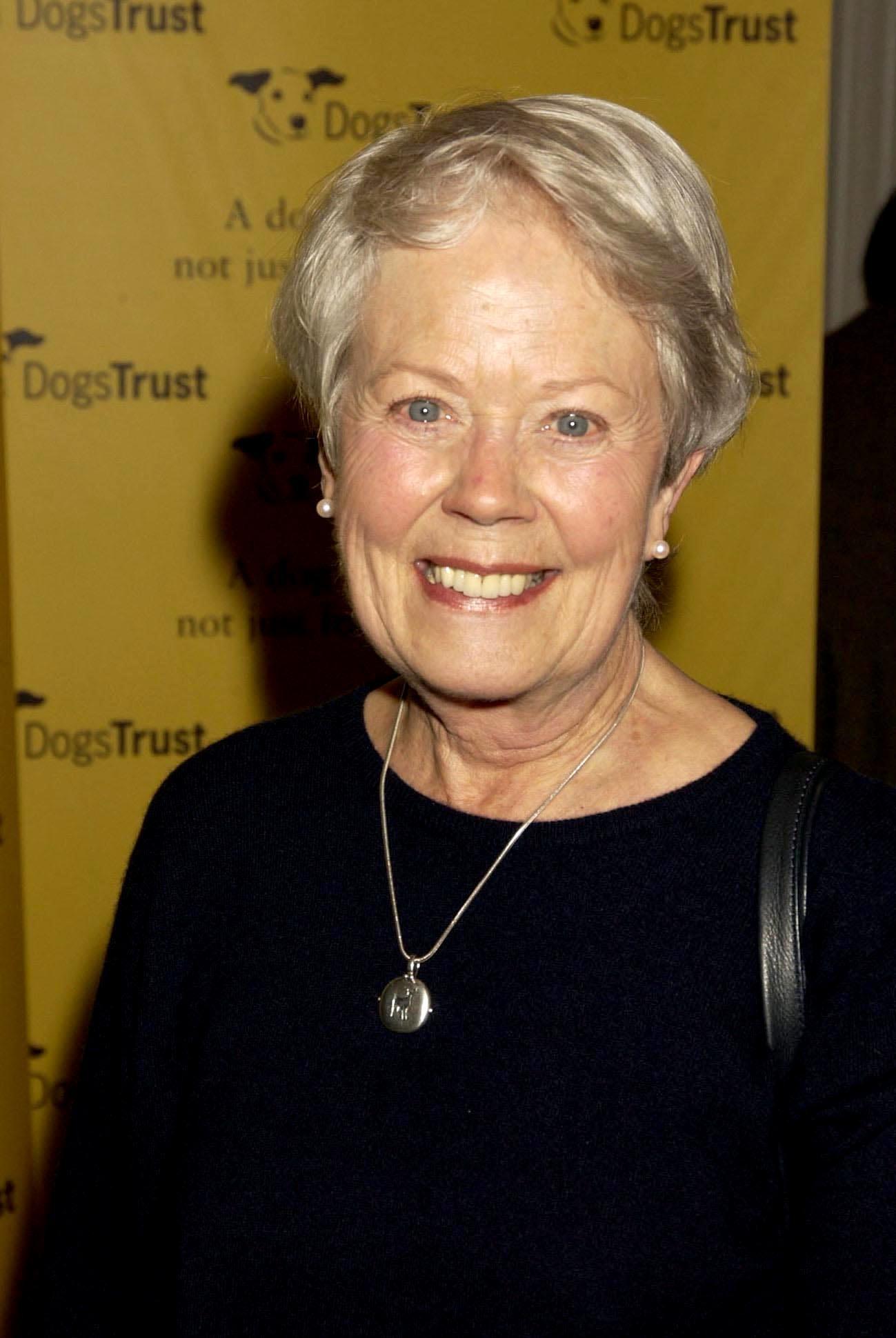 Annette Crosbie image