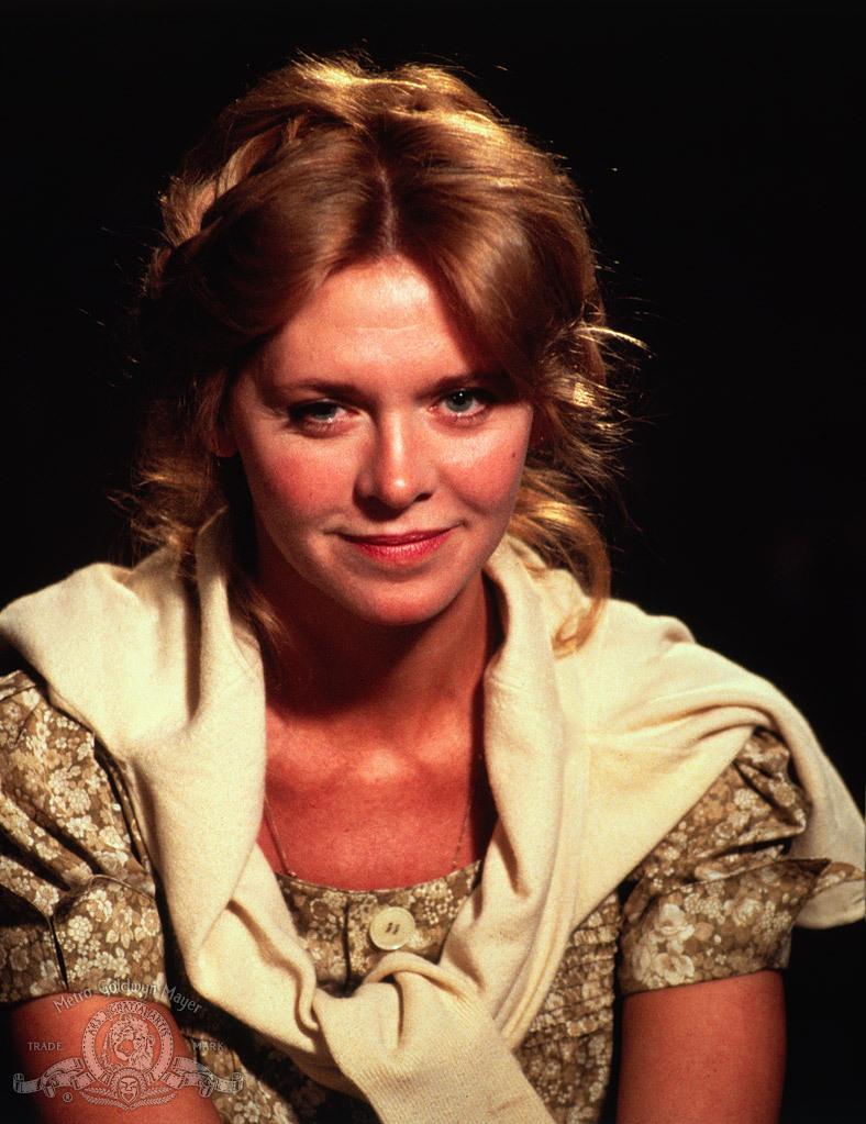 Melinda Dillon image