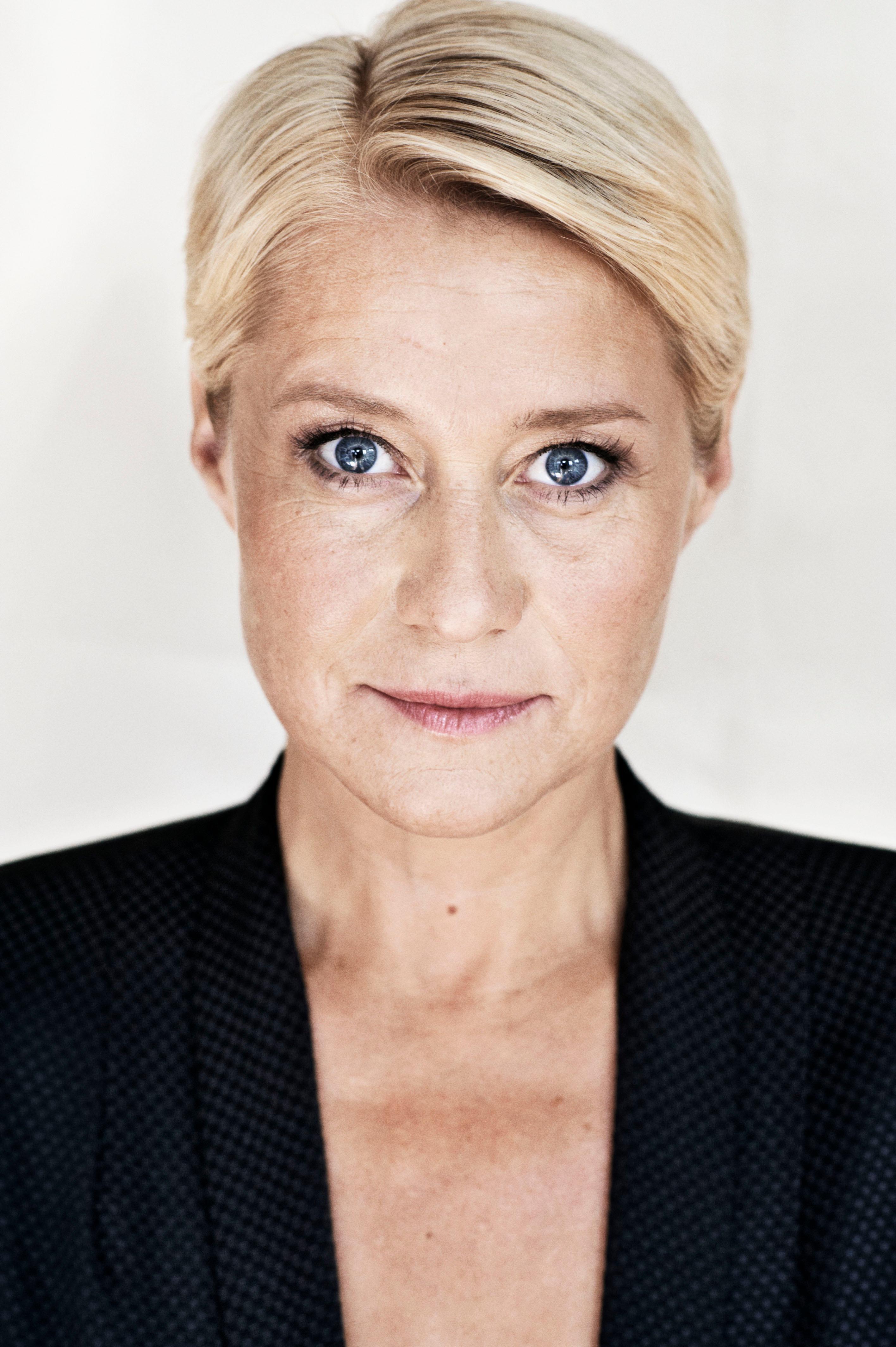 Trine Dyrholm image