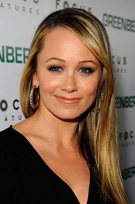 Christine Taylor image