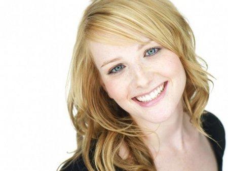 Melissa Rauch image