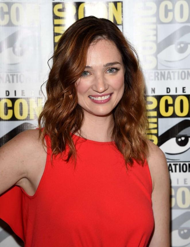 Kristen Connolly image