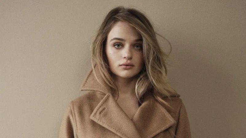 Joey King image