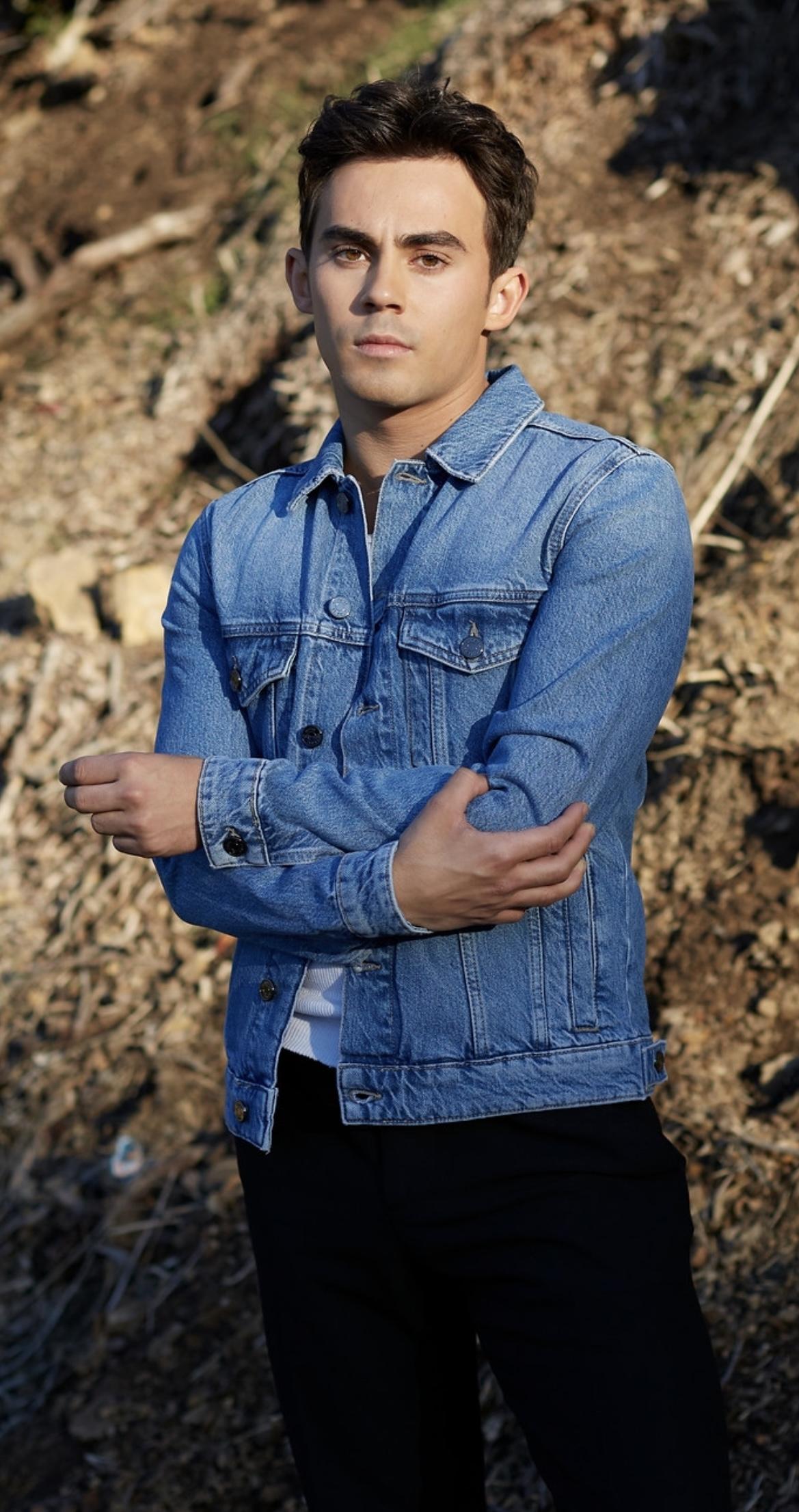 Tyler Alvarez image